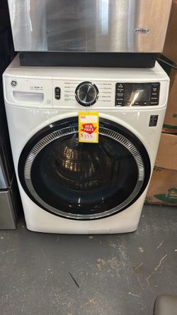 Like new GE front loader washer