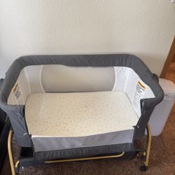 Bedside Bassinet 