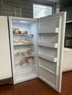 uprite frost free defrost freezer