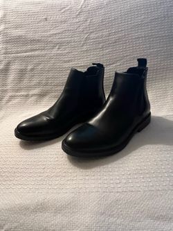 Unlisted Kennith Cole - Chelsea Boots - Men’s size 8.5