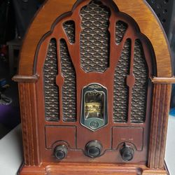 Ge Vintage Cathedral Radio Am/fm