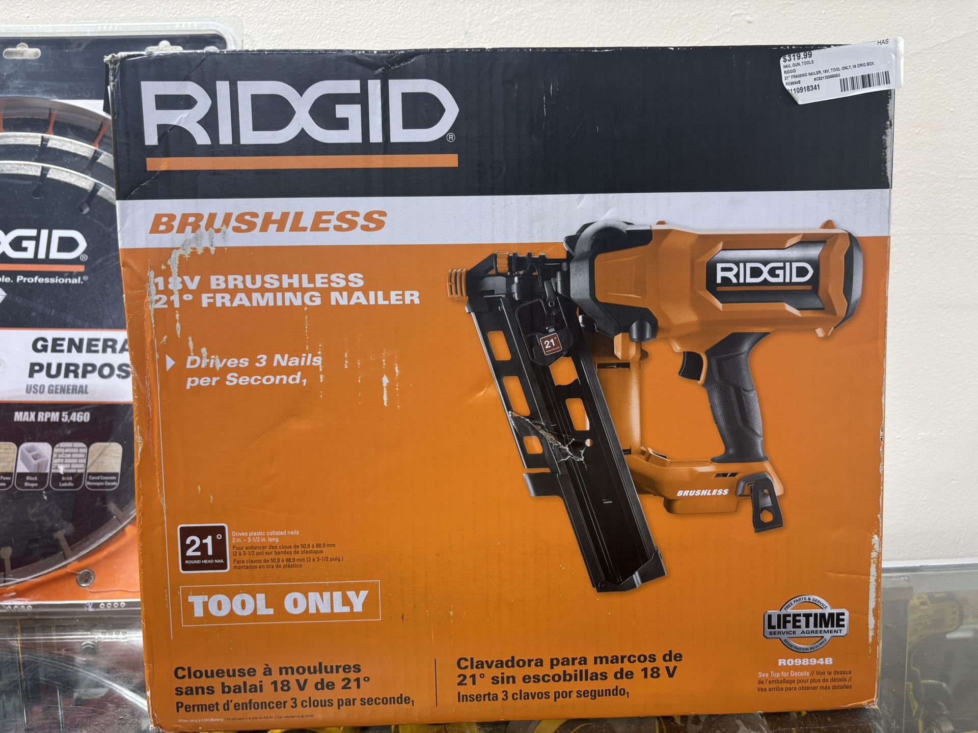 RIDGID 18V Brushless Cordless 30° 3-1/2 in. Framing Nailer