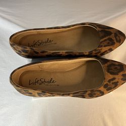 Life Stride Leopard Flats