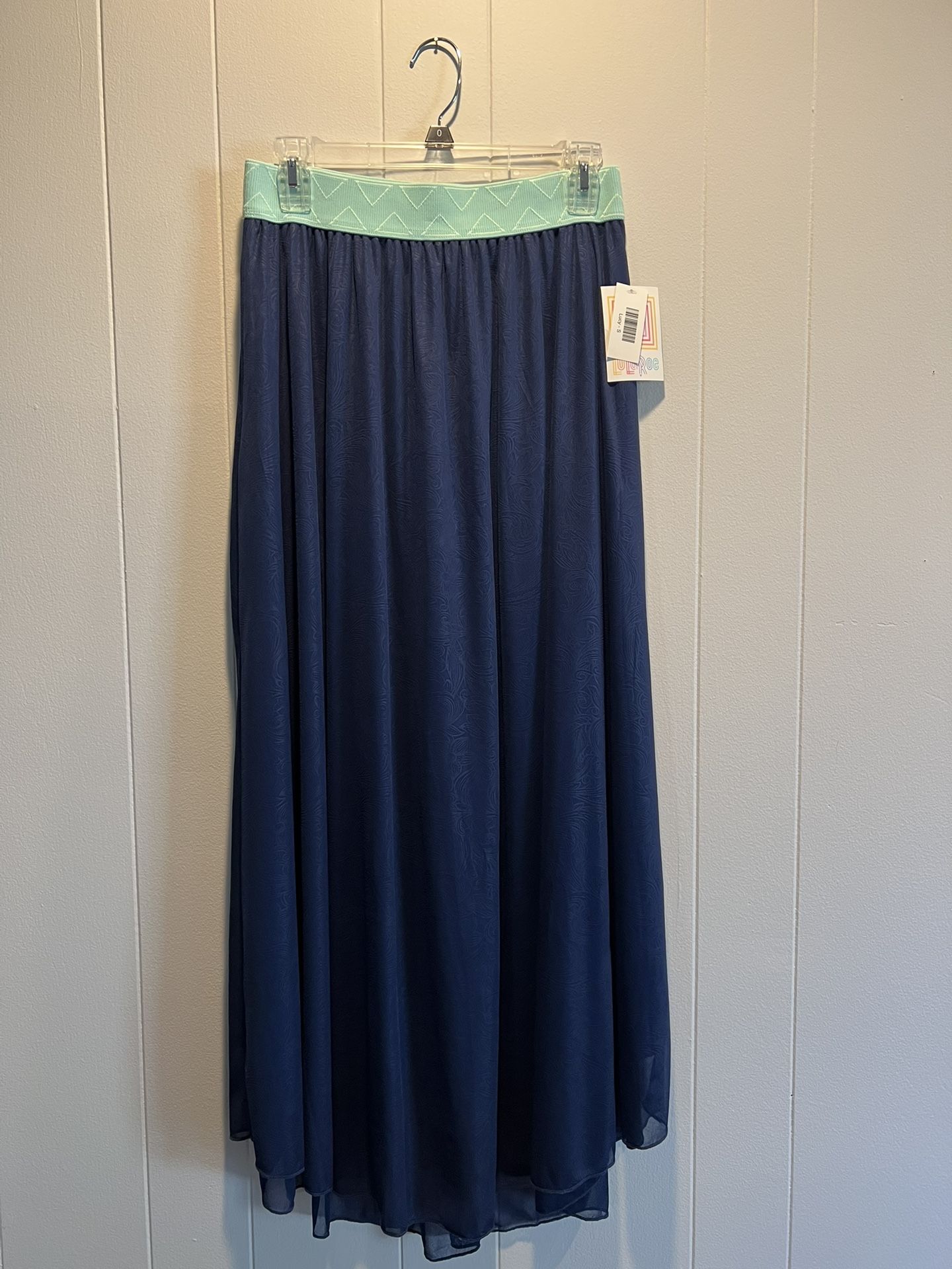 LuLaRoe Lucy Skirt