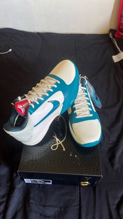 Kobe 5 Protro Caitlin Clark coconut milk