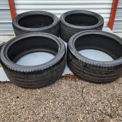 Vendo set completo de llantas medidas 315/30/R22s 
