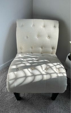 Linen chase chair