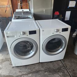 Kenmore Washer And Electric Dryer Large Capacity