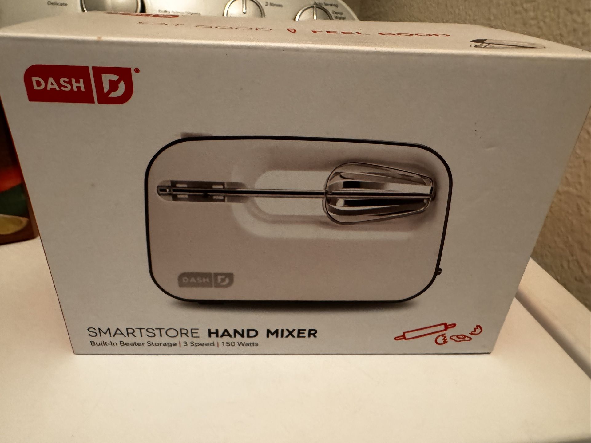 Dash Hand Mixer 