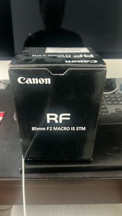 OpenBox NEW Canon RF 85/2 IS STM macro and portrait lens