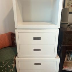 Dresser And Cubby 