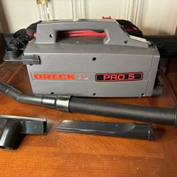 Oreck Commercial XL Pro 5 Super Vacuum with accessorize 