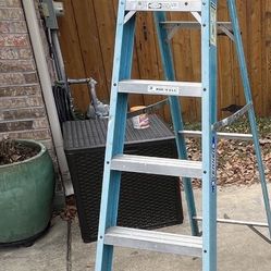 6’ Fiberglass A-frame Husky LADDER