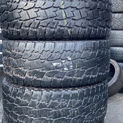 35*12.50R20 Marca Toyo Open Country All Terrain En Perfectas Condiciónes De Vida