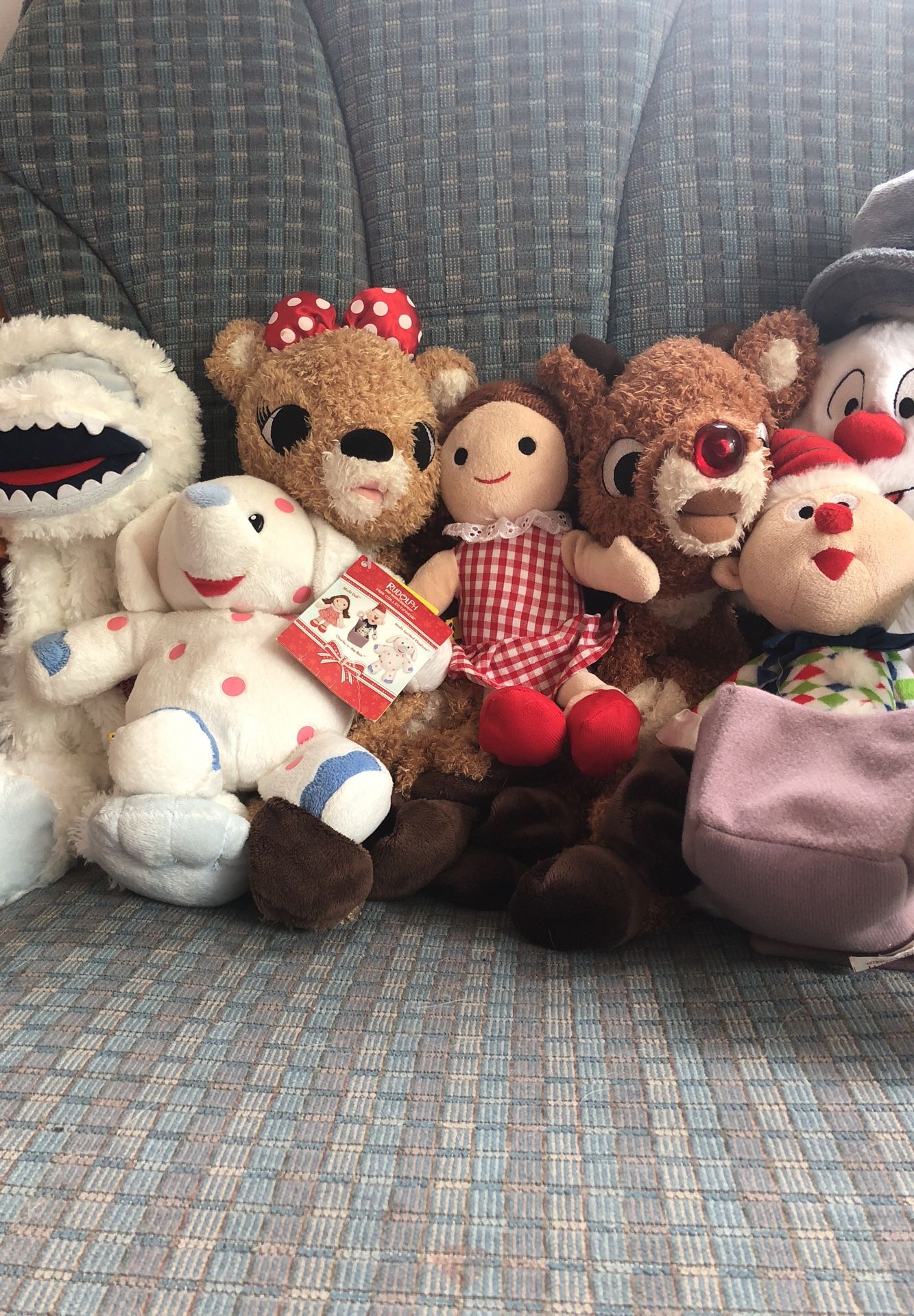 Rudolph And Clarice Build A Bear