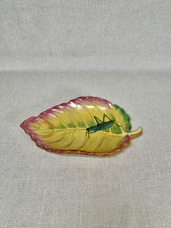 Hand-painted Glazed Ceramic Decorative Autumn Harvest Maple Tree Leaf Plate Dish Tray With Grasshopper. 