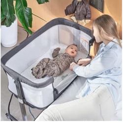Bedside Baby Bassinet With Organic Sheets