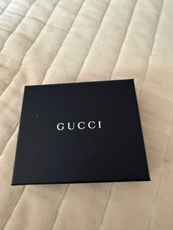 Gucci Essence Classic bi-fold wallet