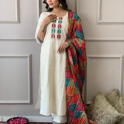 Elegant Schiffli Chikankari Kurta Set