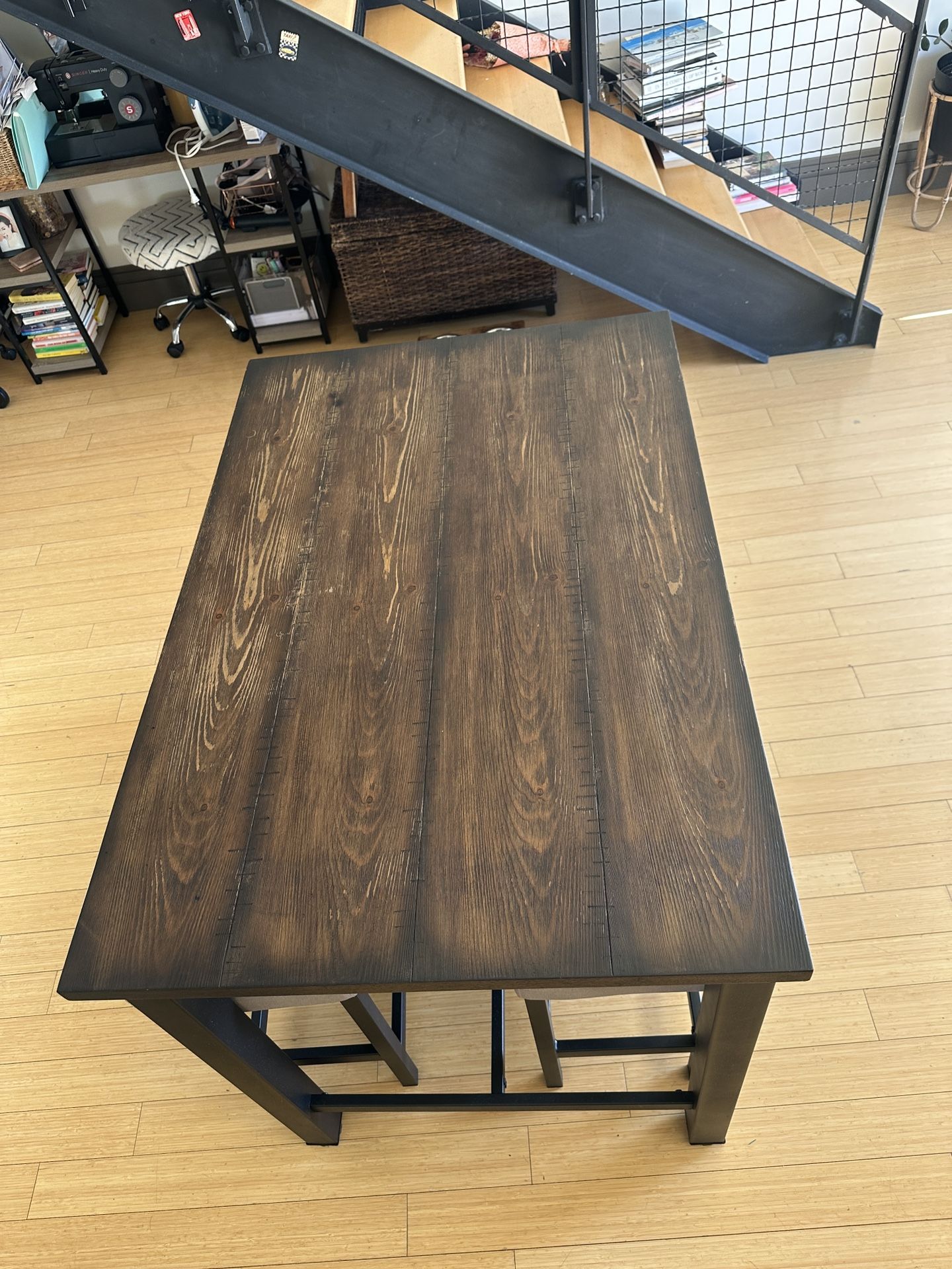 Pub Style Table With 4 Stools