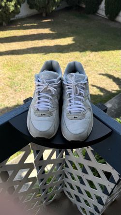 Nike Air Max Command in a light grey or summit white colorway. Mens size 10”