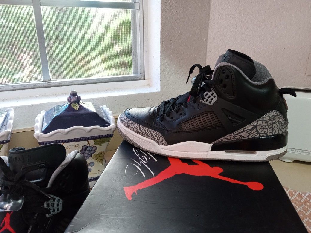 Nike Air Jordan Spizike Black Cement Size 12