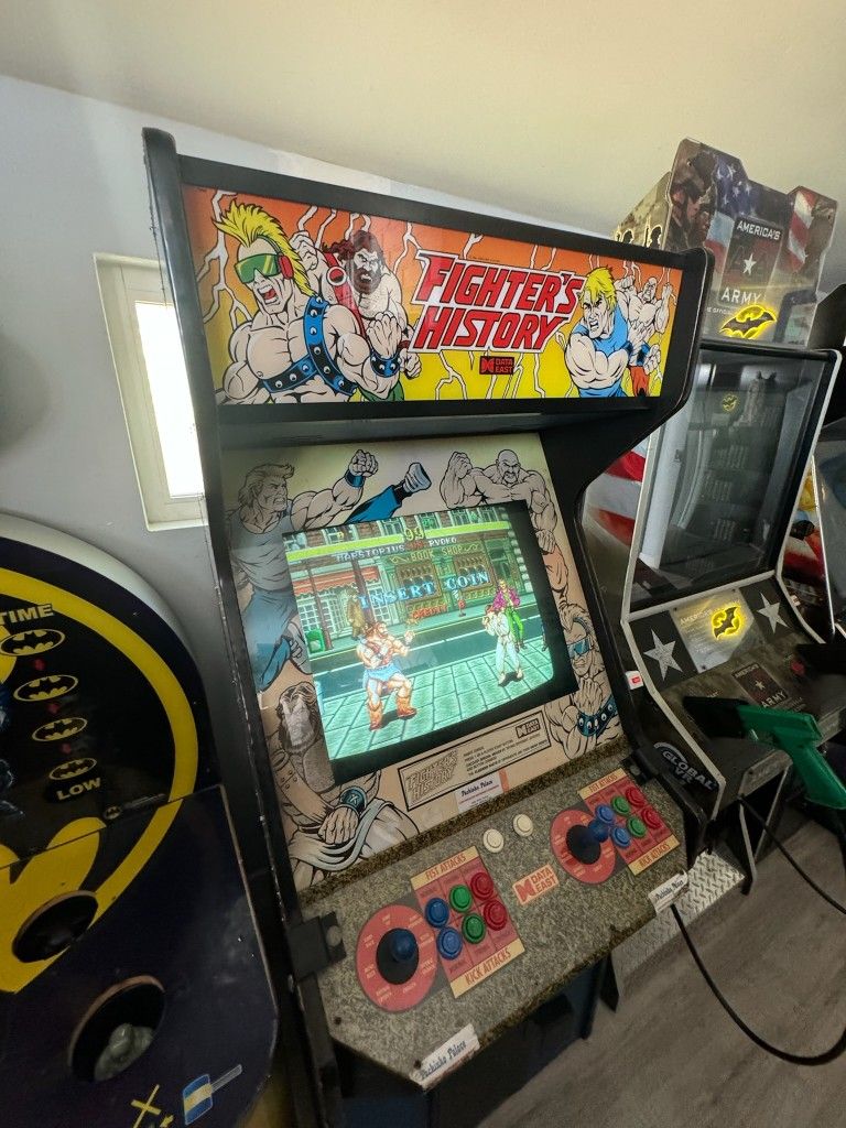 Fighter's History Arcade Game