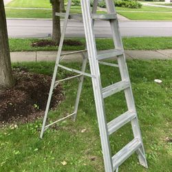 6’ Aluminum Step Ladder 