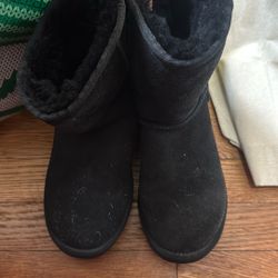 Women’s UGGS