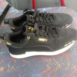 6.5 Pumas Sport Shoes 