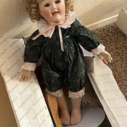 Lindsay 18 Inch Vintage Porcelain Doll 1989 Hamilton Collection