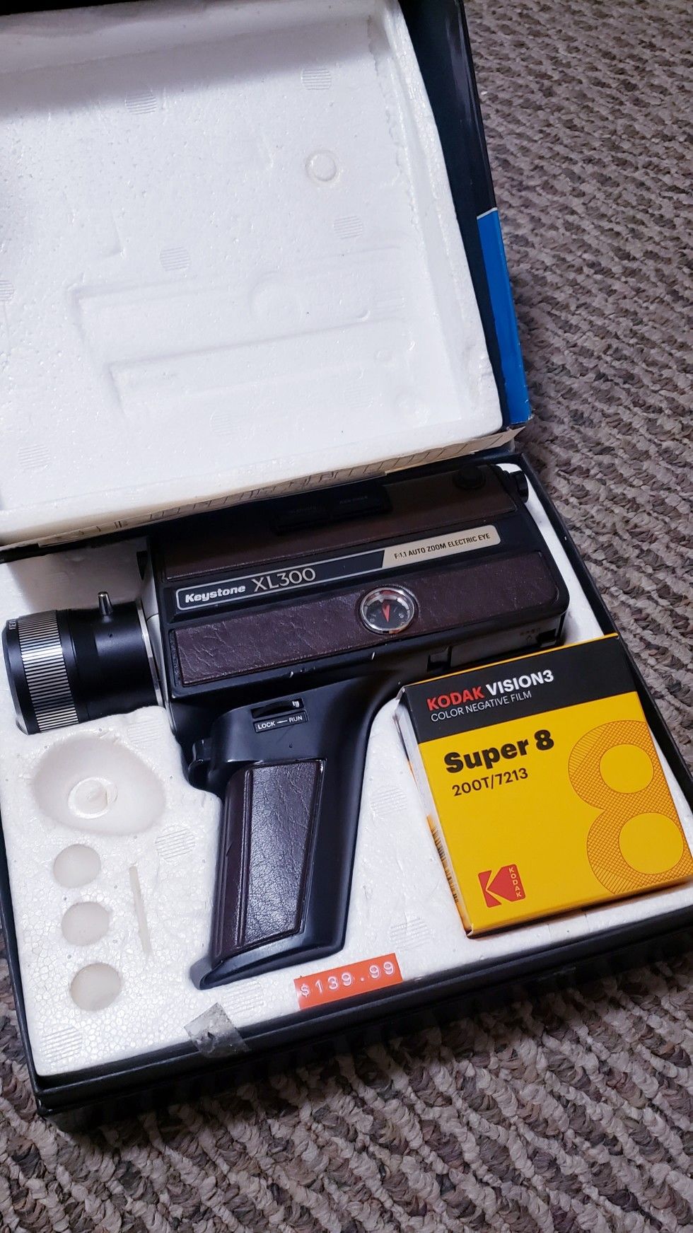 Mint '75 XL300 super 8 w/ FILM