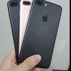 Factory unlocked apple iphone 7 plus, store warranty 