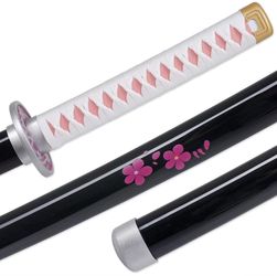 Anime Tsuyuri, Kanao Zisu wooden katana