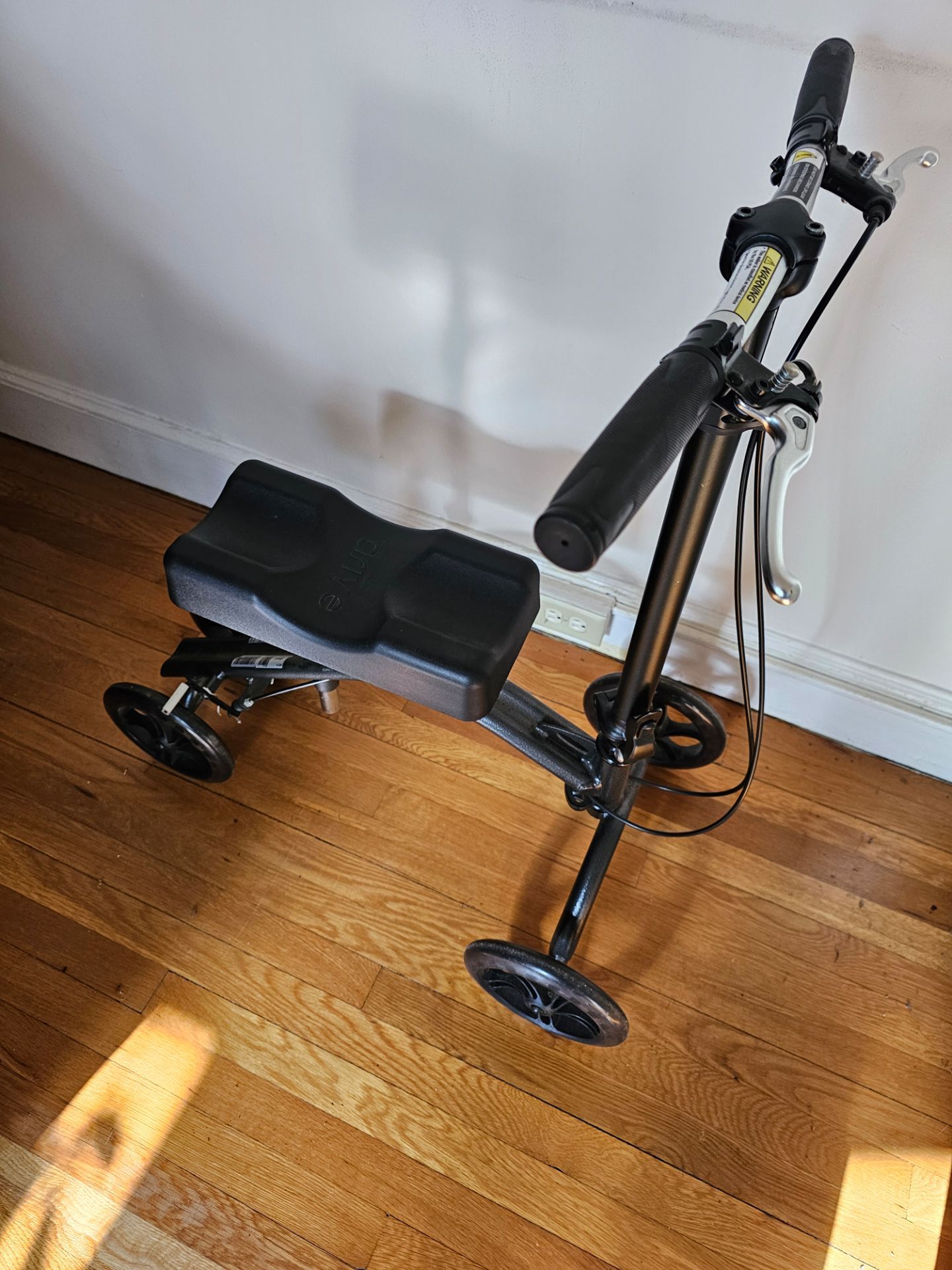 Free Drive Knee Scooter / Walker