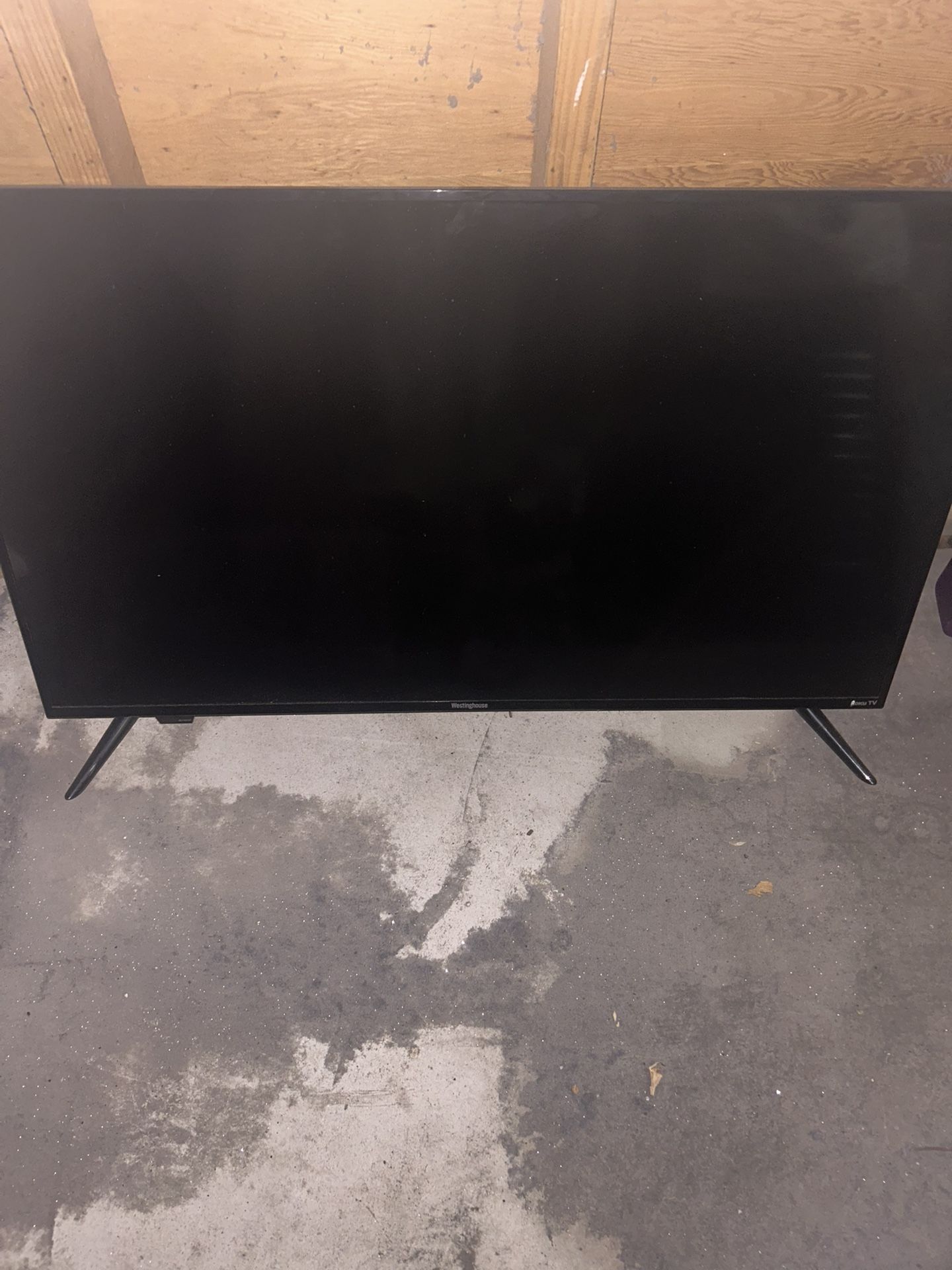 Westinghouse 42in Roku TV
