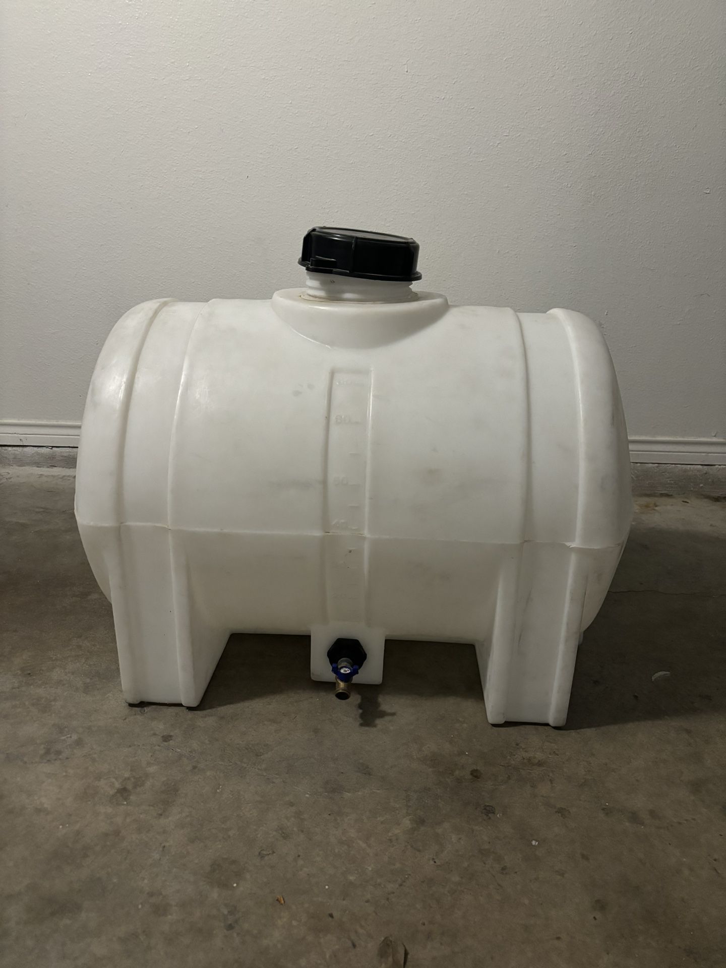 65 Gallon Water Tank