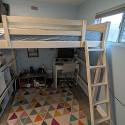 Full Size White Loft Bed – Maximize Your Space!