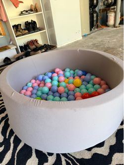 Balls pit