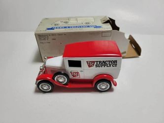 Ertl Tractor Supply Truck Bank