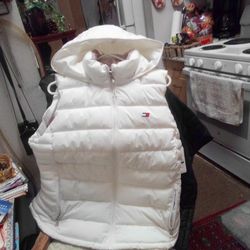 Tommy Hilfiger Woman's Down Hooded Vest