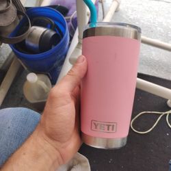 Yeti Rambler 20oz. Tumbler 