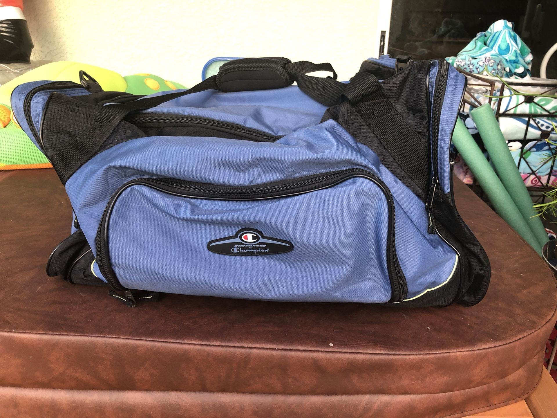 Medium Blue Duffle Bag Ingear Endurance  By Luggage Champion 