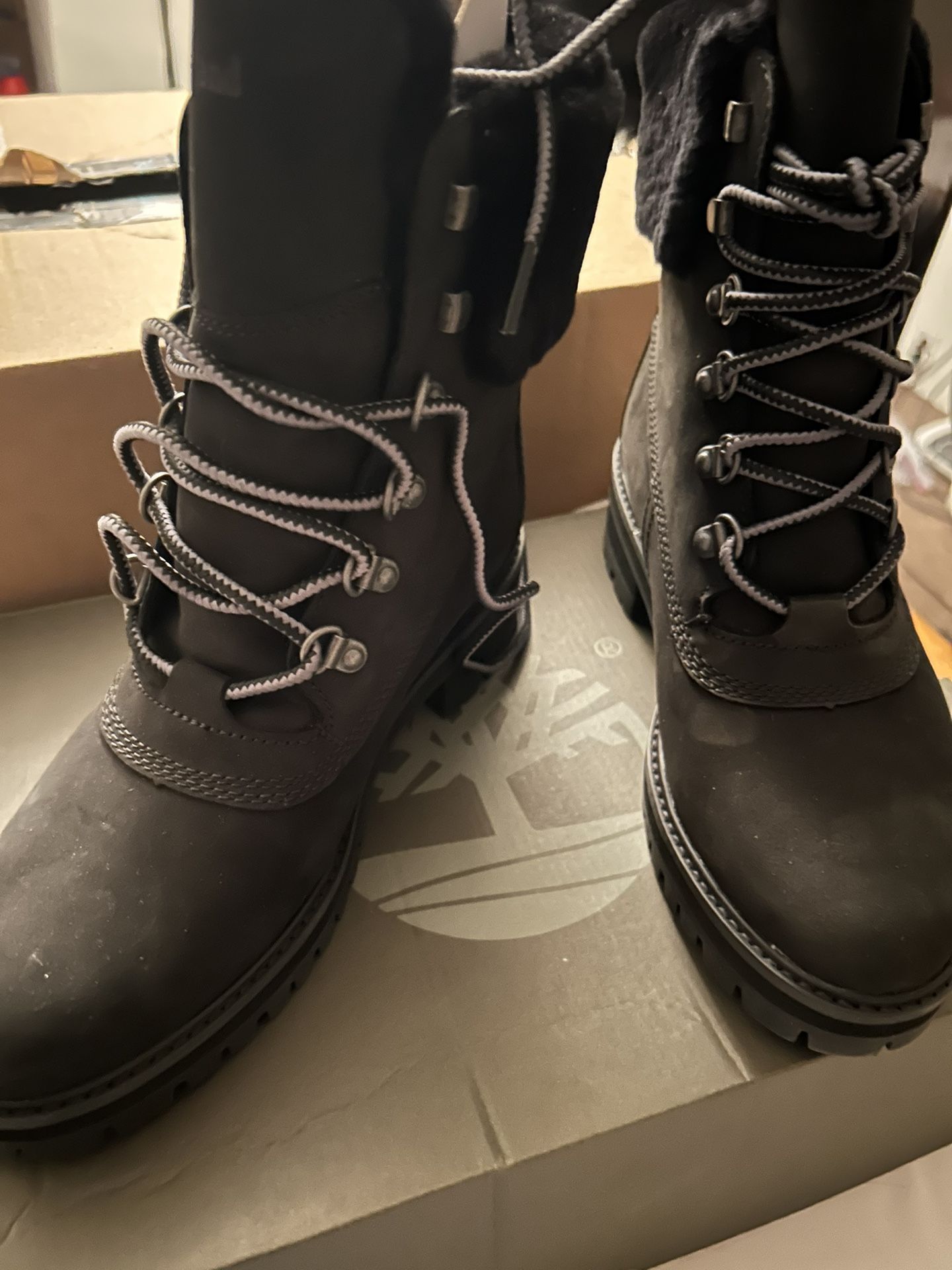 Timberland Ladies S Snow And Hiking Boots