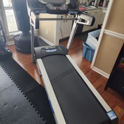Xterra Treadmill Trx4500