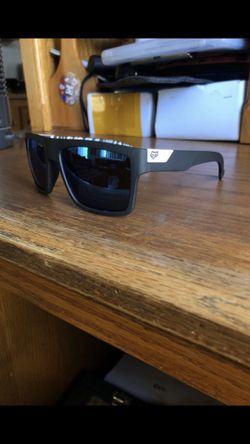 Fox sunglasses (brand new)