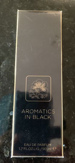 Clinique aromatics in black