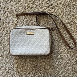 Michael Kors Crossbody