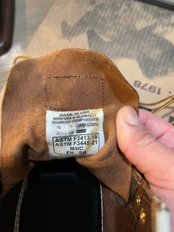 Thorogoods STEEL TOE  SIZE 10 D 200$ obo