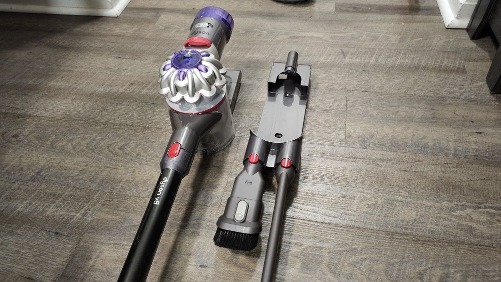 Dyson V8 Cordless Vacuum